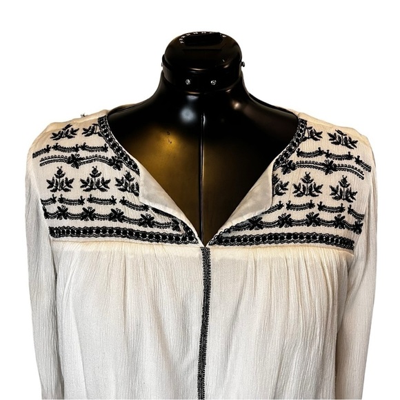 Gap Long Sleeve Embroidered Dress with Waist Tassel in White & Navy - Picture 5 of 12